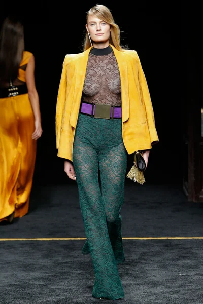 Look 6